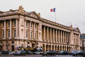 Latest France’s finance minister calls for more euro stablecoins in sign of government policy shift